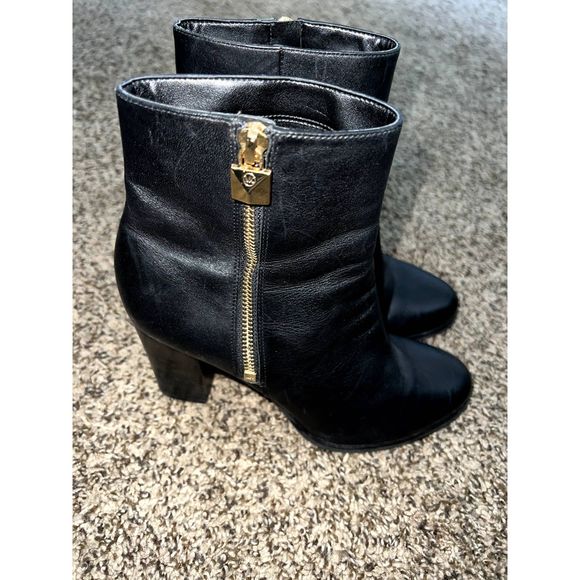 MICHAEL KORS BRITT BLACK BOOTIE MID-HI ANKLE BOOT, SZ 7.5 M - Picture 5 of 8